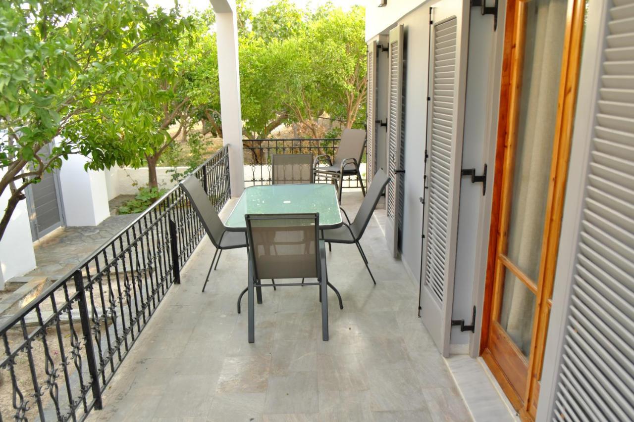 Giovana'S Pool House Aegina Exterior photo